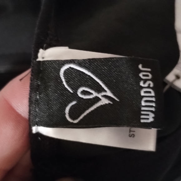 NWT Windsor Black Dress Size: Medium - Picture 12 of 12